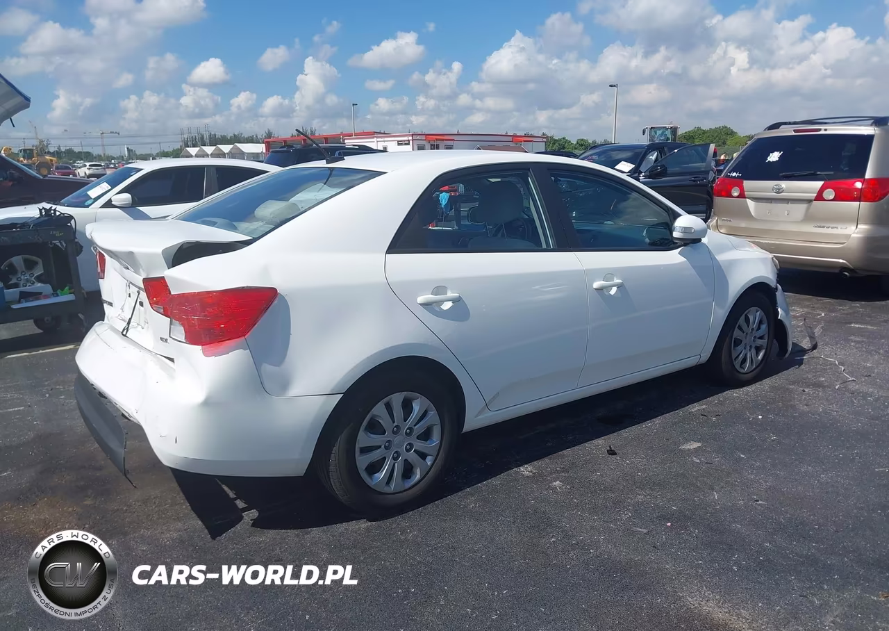 2010 Kia Forte Ex VIN:KNAFU4A22A5179438 - 4