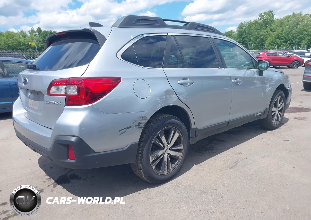 2018 Subaru Outback 2.5I Limited VIN:4S4BSAKC5J3370176 - 4