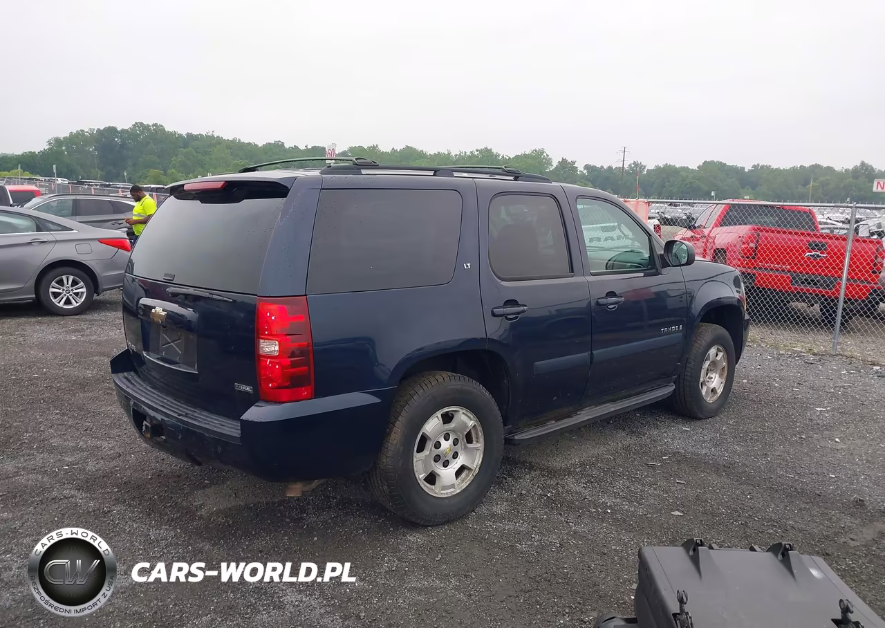 2008 Chevrolet Tahoe Lt VIN:1GNFK130X8R135510 - 4