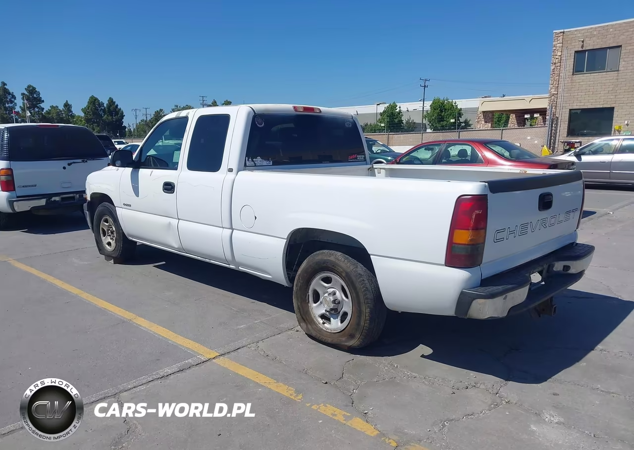 2002 Chevrolet Silverado 1500 VIN:2GCEC19X221396653 - 3