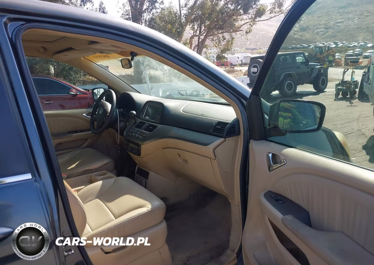 2005 Honda Odyssey VIN:5FNRL38715B130315 - 5