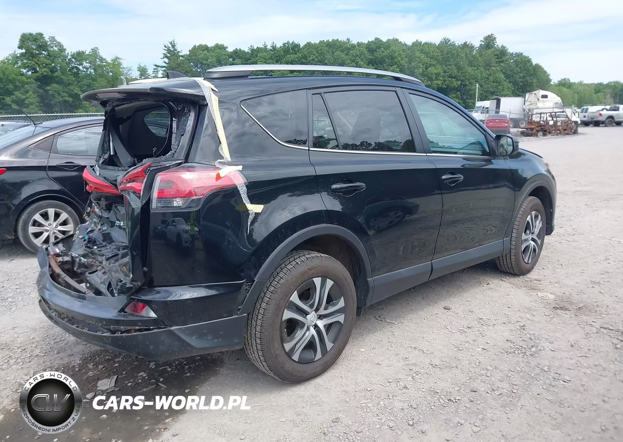 2018 Toyota Rav4 Le VIN:2T3BFREV6JW776839 - 4