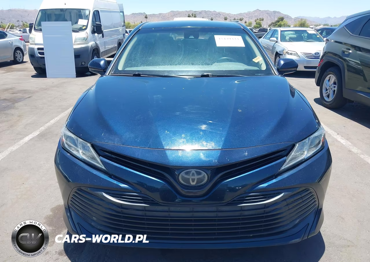 2018 Toyota Camry Le VIN:JTNB11HK7J3048219 - 12