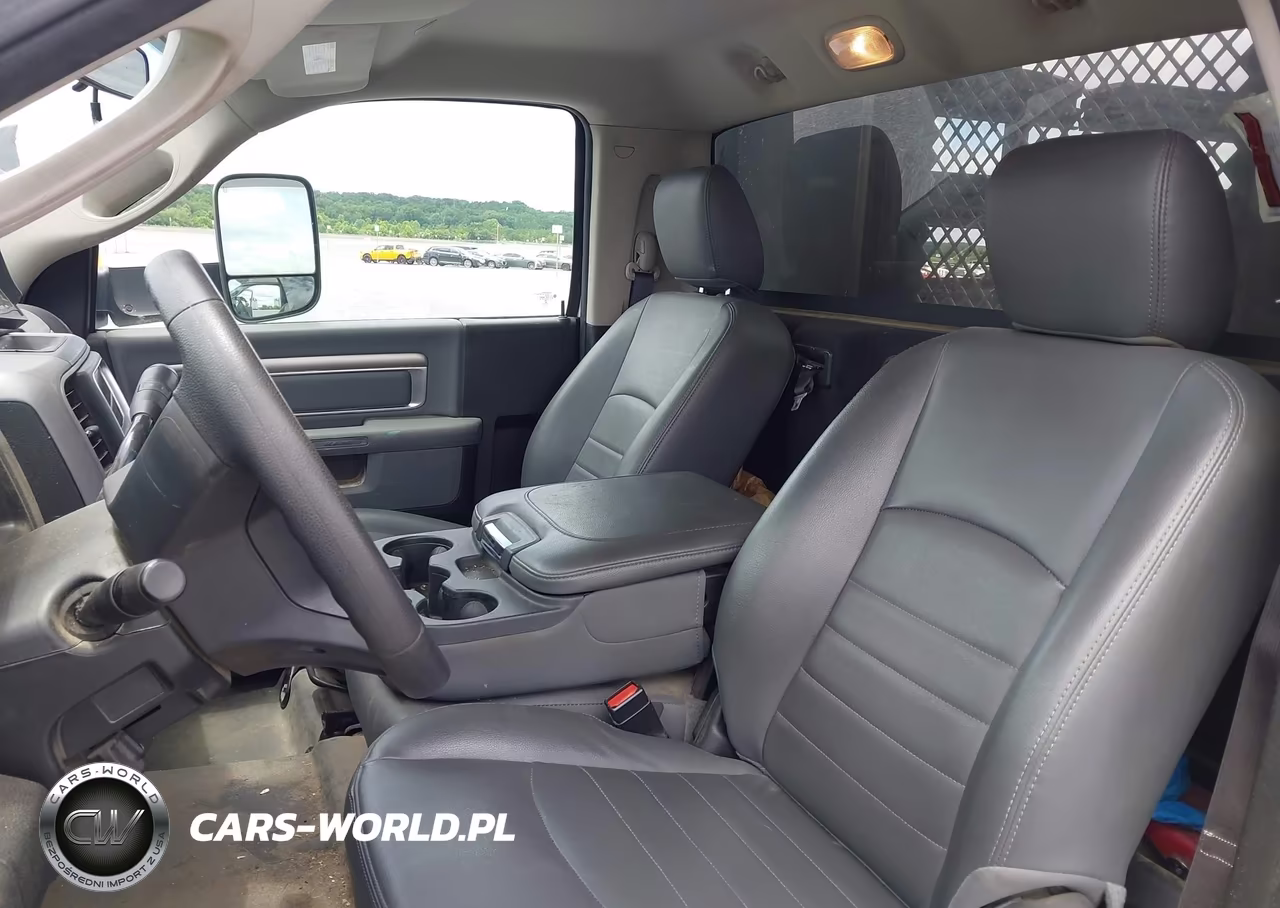 2018 Ram 4500 Chassis Tradesman-Slt VIN:3C7WRKBJ0JG298485 - 6