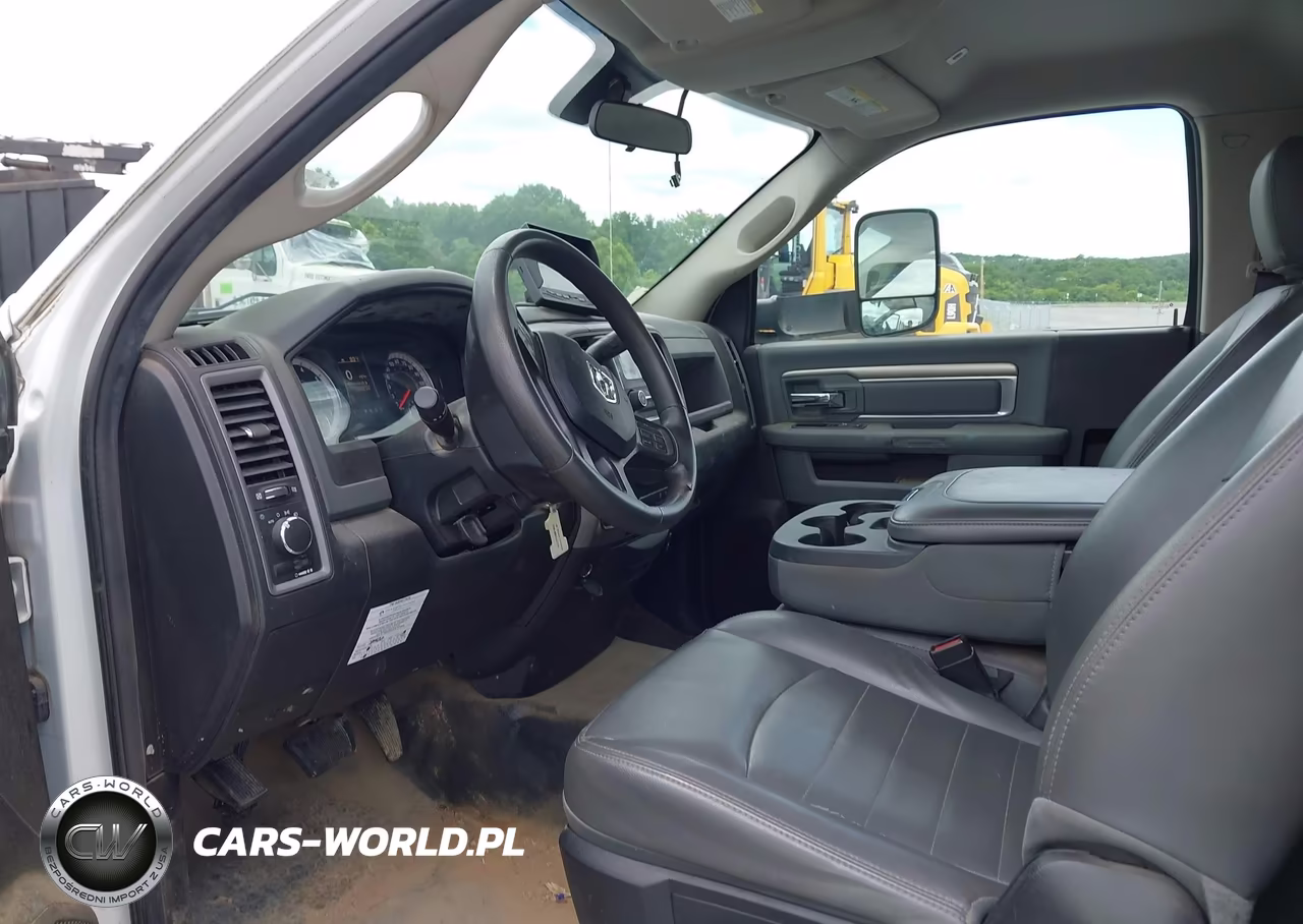 2018 Ram 4500 Chassis Tradesman-Slt VIN:3C7WRKBJ0JG298485 - 7