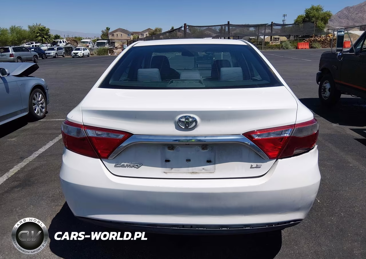 2016 Toyota Camry Le VIN:4T1BF1FK0GU228374 - 16