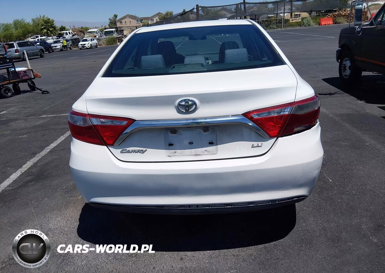 2016 Toyota Camry Le VIN:4T1BF1FK0GU228374 - 19