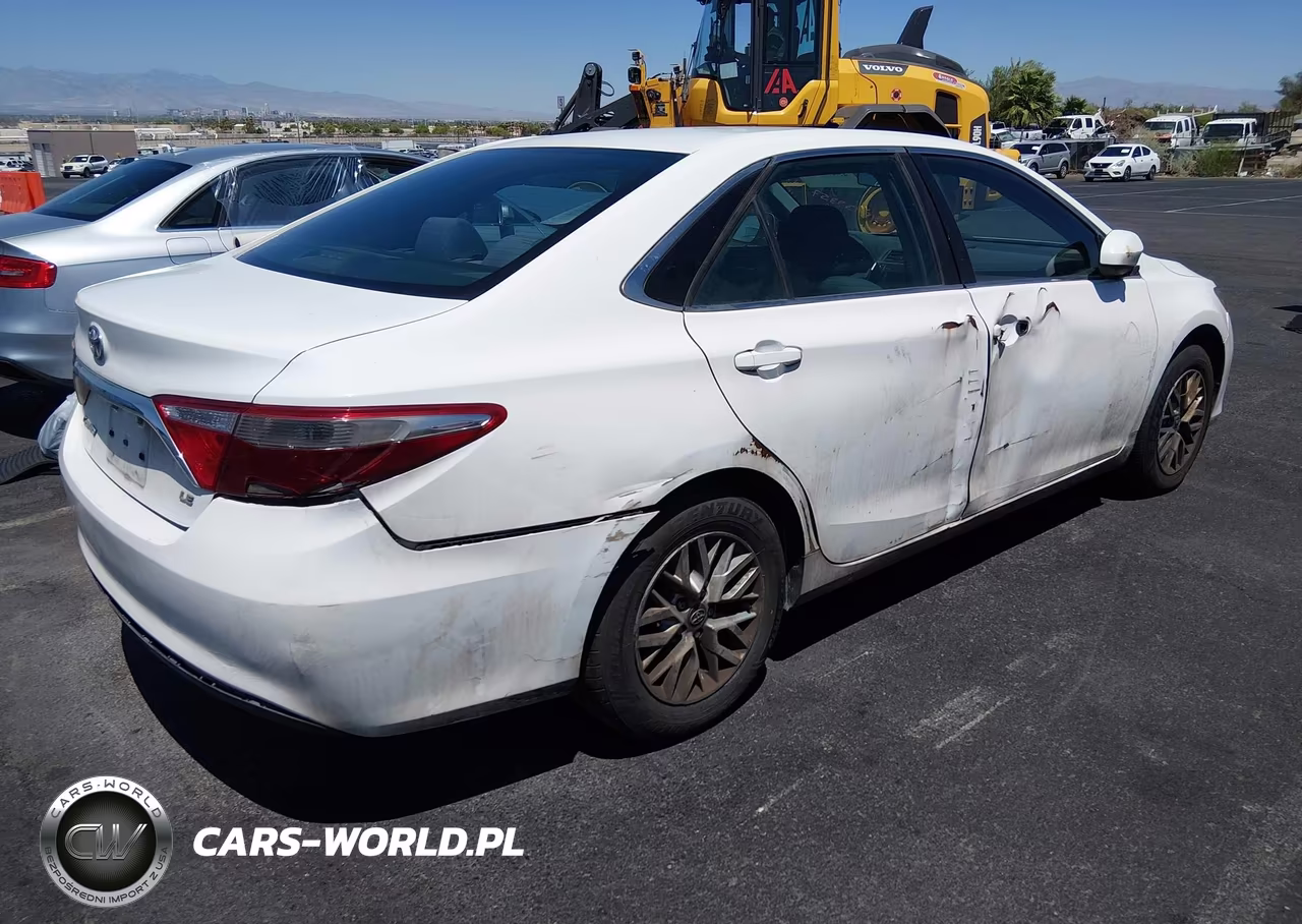 2016 Toyota Camry Le VIN:4T1BF1FK0GU228374 - 4