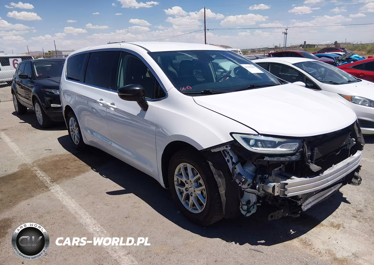 2024 Chrysler Pacifica Touring L VIN:2C4RC1BG8RR152089 - 13