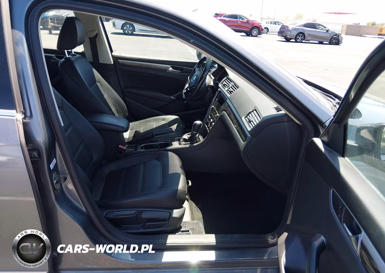 2017 Volkswagen Passat 1.8T Se VIN:1VWBT7A36HC029740 - 5