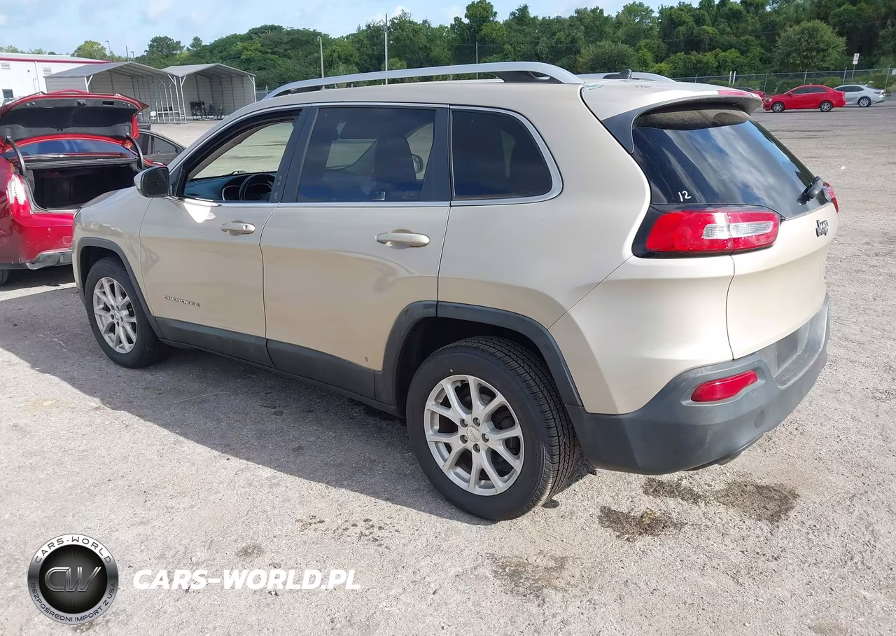 2014 Jeep Cherokee Latitude VIN:1C4PJLCB3EW225639 - 3