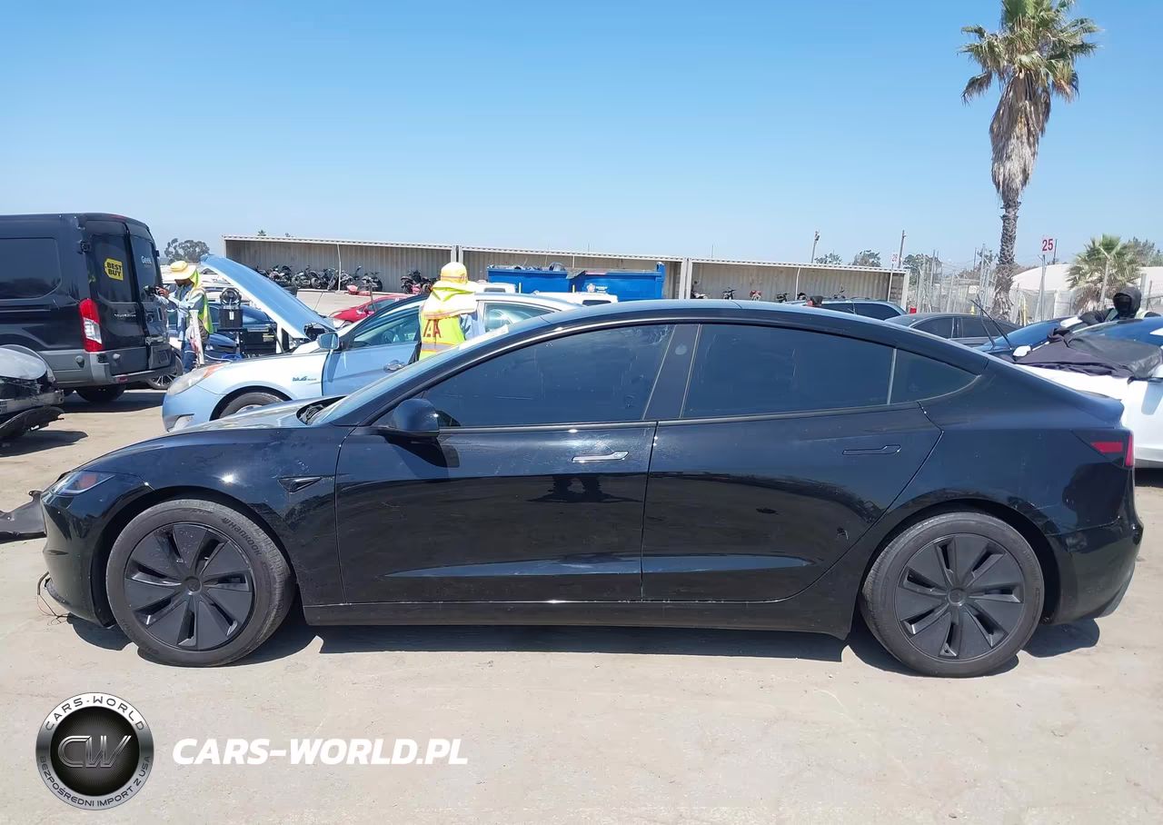 2024 Tesla Model 3 Long Range Dual Motor All-Wheel Drive VIN:5YJ3E1EB4RF721886 - 13