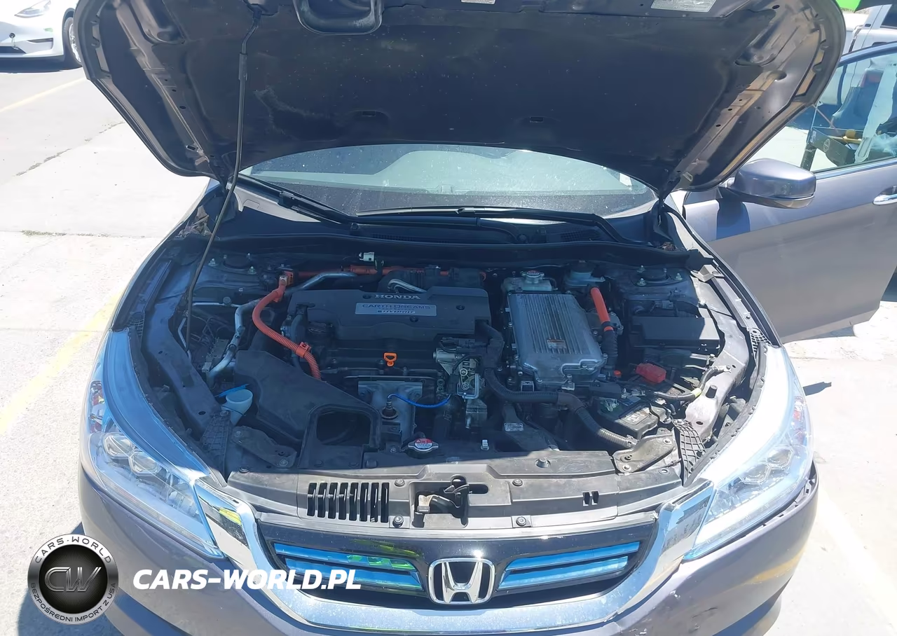 2015 Honda Accord Hybrid Touring VIN:1HGCR6F76FA004004 - 10