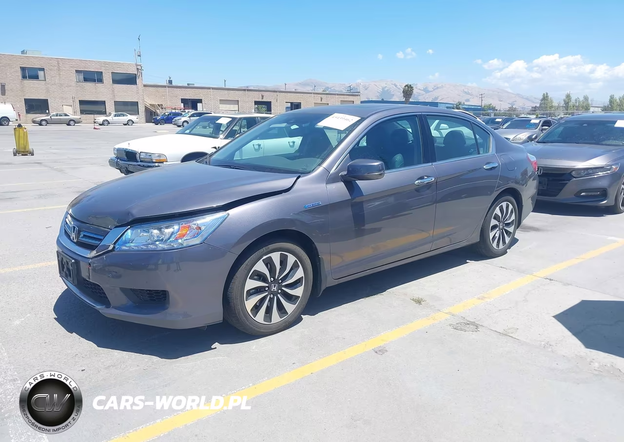2015 Honda Accord Hybrid Touring VIN:1HGCR6F76FA004004 - 2