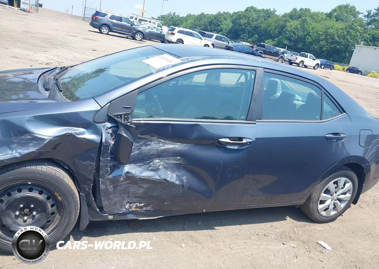 2016 Toyota Corolla Le VIN:2T1BURHEXGC706250 - 14