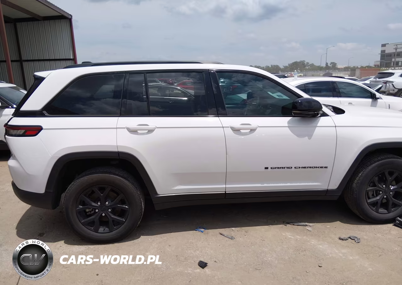 2024 Jeep Grand Cherokee Altitude 4X2 VIN:1C4RJGAG1RC248276 - 14