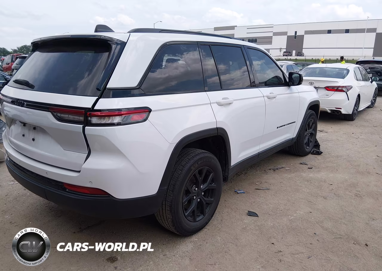 2024 Jeep Grand Cherokee Altitude 4X2 VIN:1C4RJGAG1RC248276 - 4