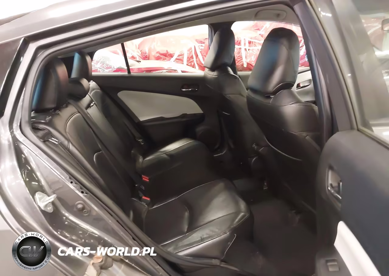 2019 Toyota Prius Le VIN:JTDKARFU4K3090176 - 8