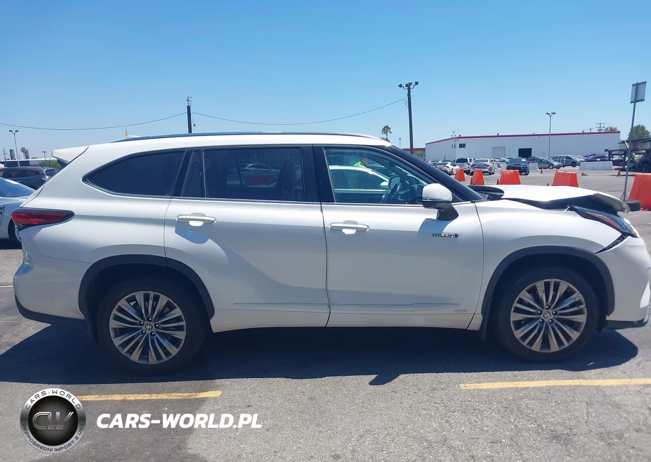 2021 Toyota Highlander Hybrid Platinum VIN:5TDEBRCH7MS022084 - 13