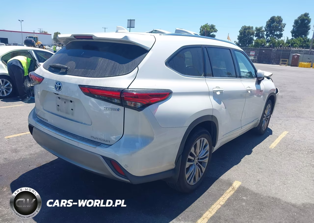 2021 Toyota Highlander Hybrid Platinum VIN:5TDEBRCH7MS022084 - 4