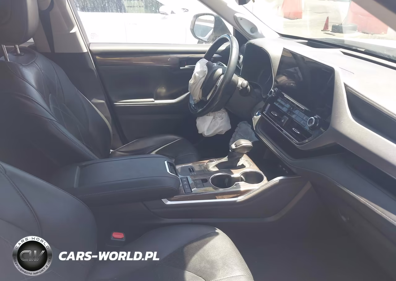 2021 Toyota Highlander Hybrid Platinum VIN:5TDEBRCH7MS022084 - 5