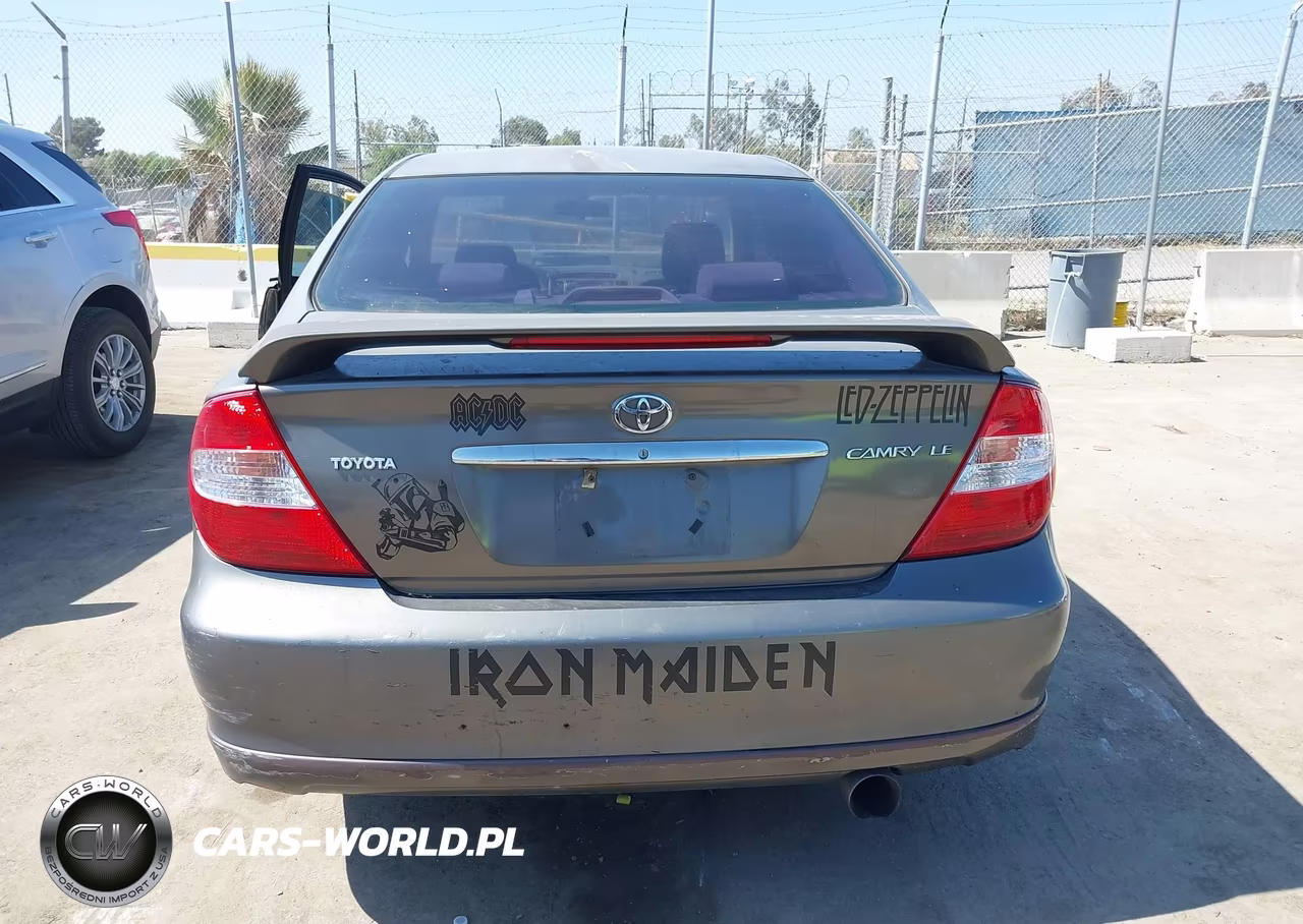 2003 Toyota Camry Le VIN:4T1BE32K93U759295 - 17