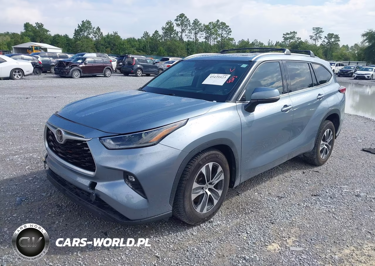 2021 Toyota Highlander Xle VIN:5TDGZRAH3MS051024 - 2