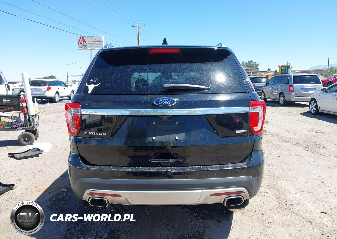 2017 Ford Explorer Platinum VIN:1FM5K8HTXHGD20499 - 16