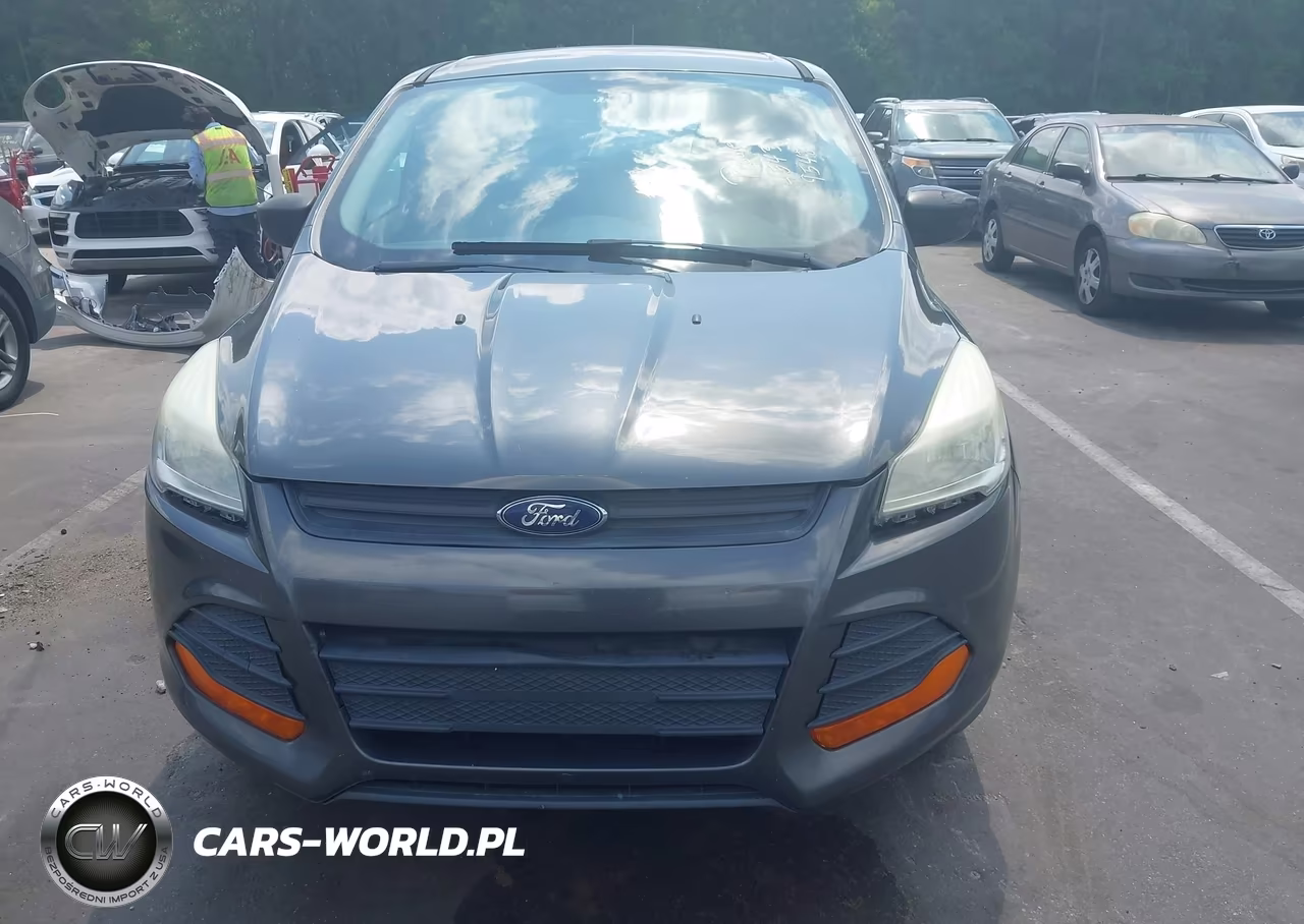 2015 Ford Escape S VIN:1FMCU0F73FUB45133 - 6