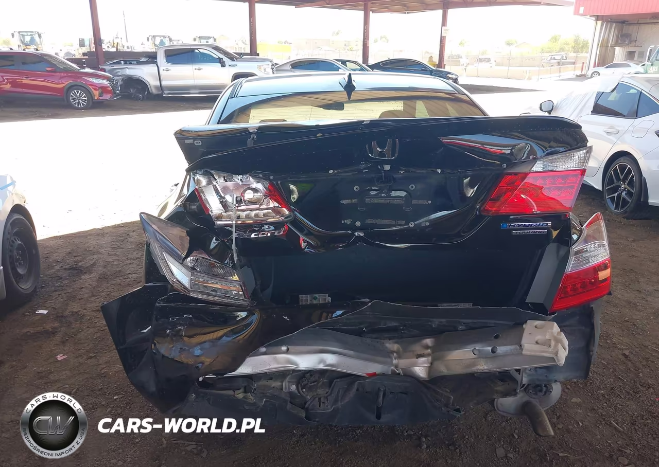 2015 Honda Accord Hybrid Touring VIN:1HGCR6F7XFA006337 - 6