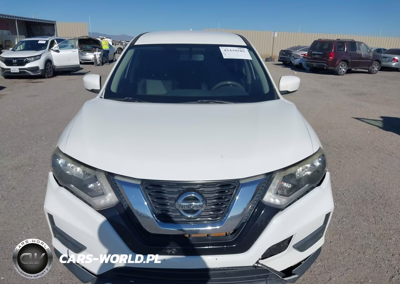 2017 Nissan Rogue S VIN:JN8AT2MT7HW135873 - 12