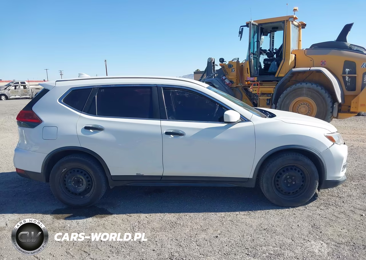 2017 Nissan Rogue S VIN:JN8AT2MT7HW135873 - 13