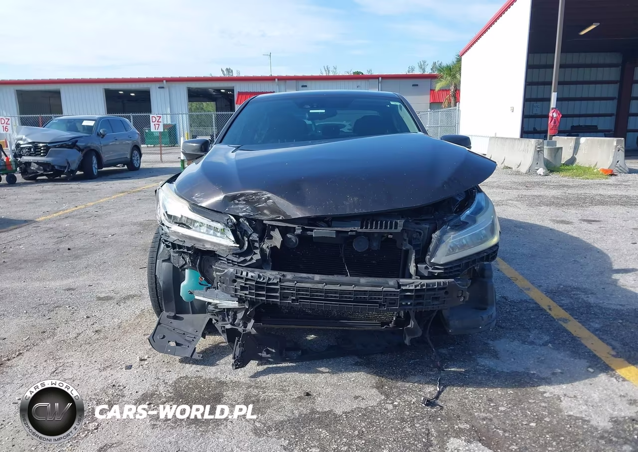 2017 Honda Accord Touring V6 VIN:1HGCR3F90HA005443 - 12