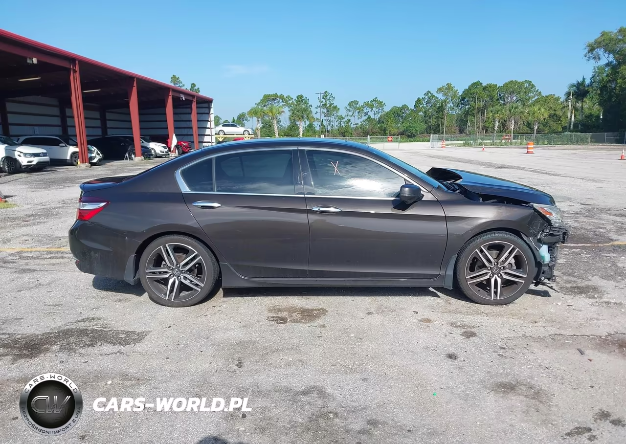 2017 Honda Accord Touring V6 VIN:1HGCR3F90HA005443 - 13