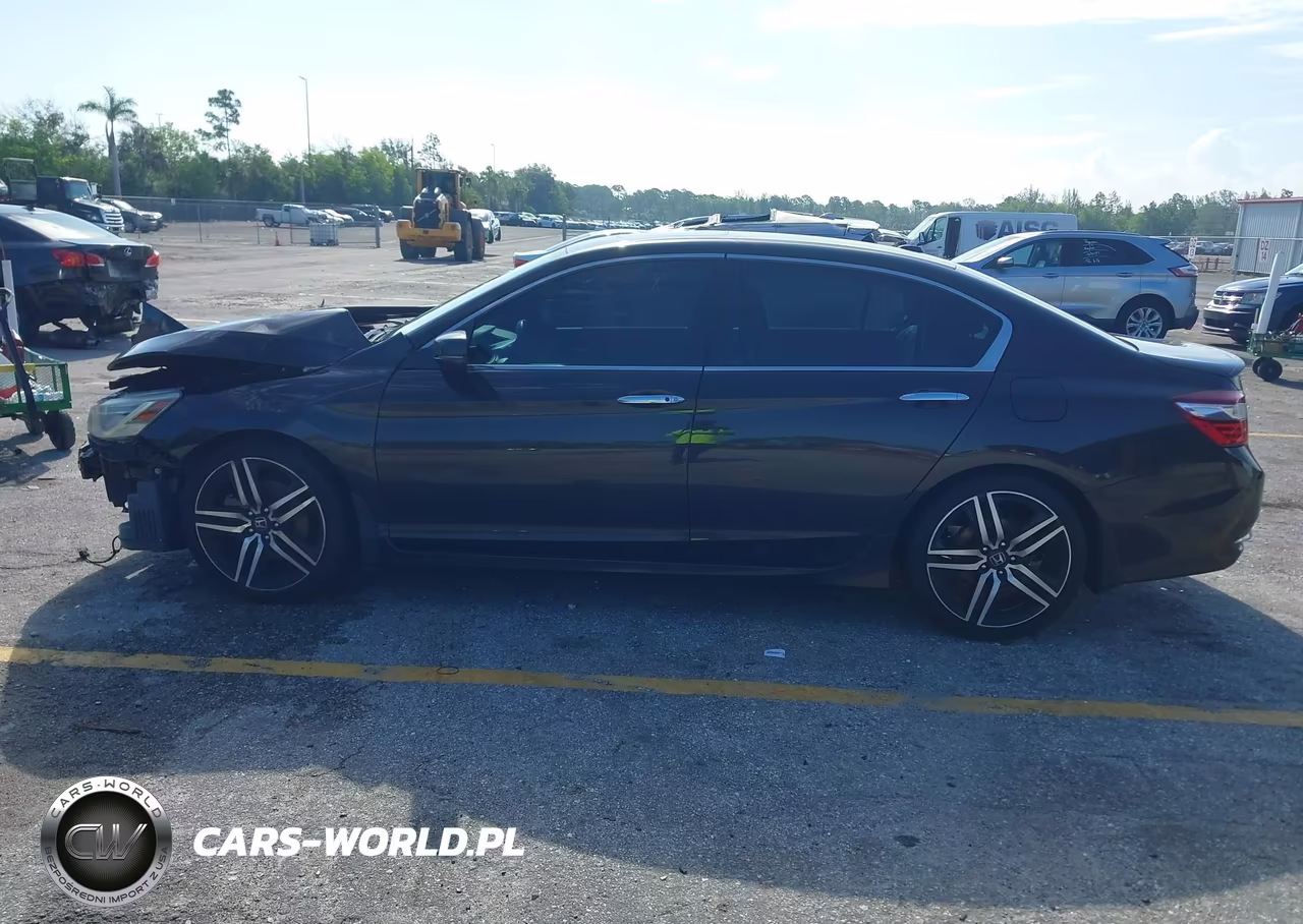 2017 Honda Accord Touring V6 VIN:1HGCR3F90HA005443 - 14