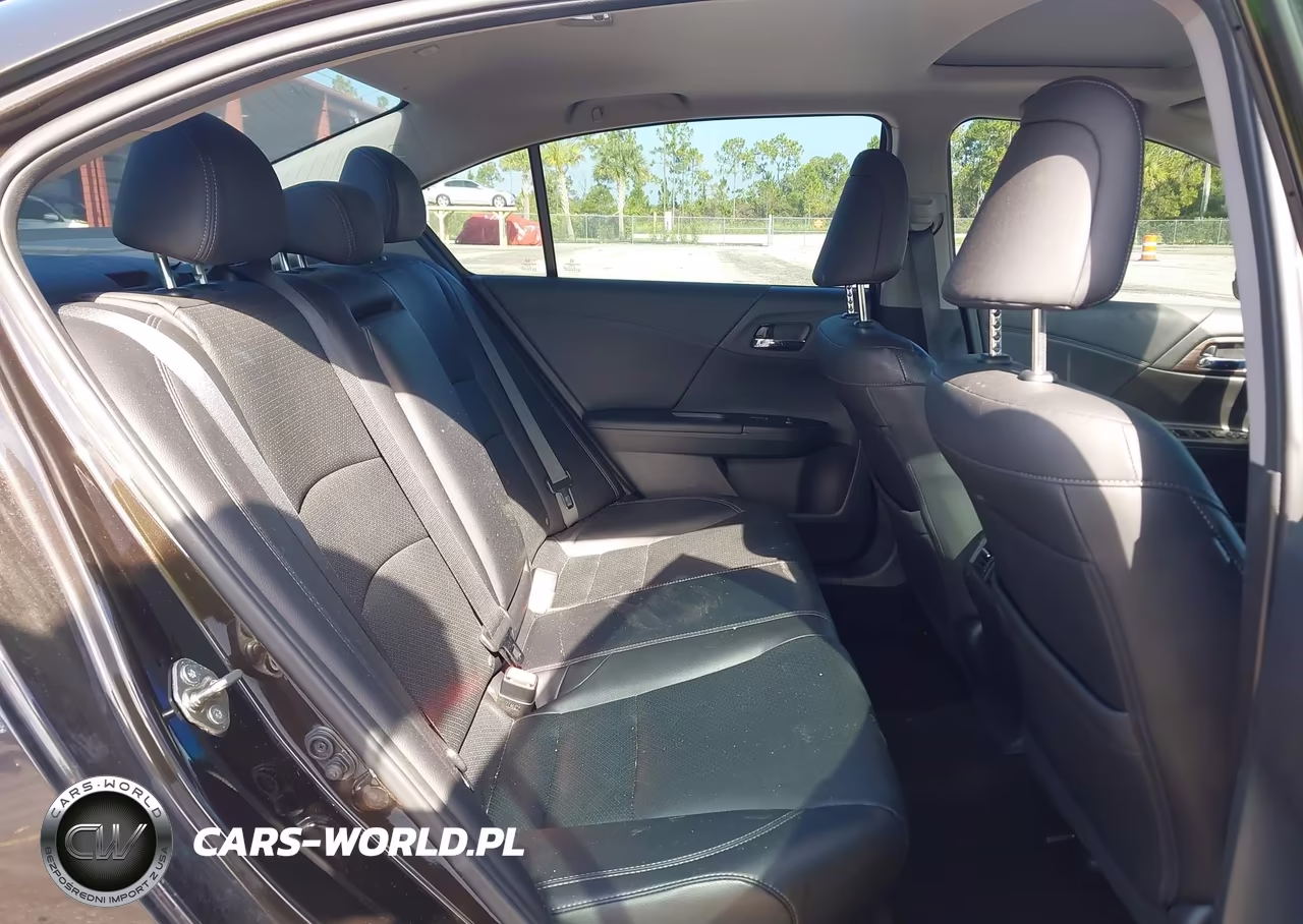 2017 Honda Accord Touring V6 VIN:1HGCR3F90HA005443 - 8