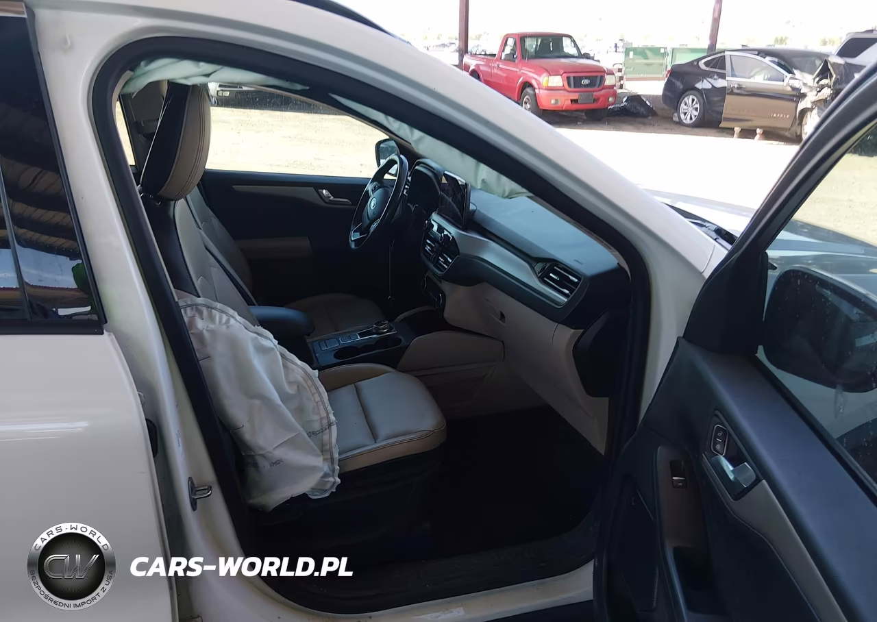 2020 Ford Escape Sel VIN:1FMCU0H68LUB19725 - 5