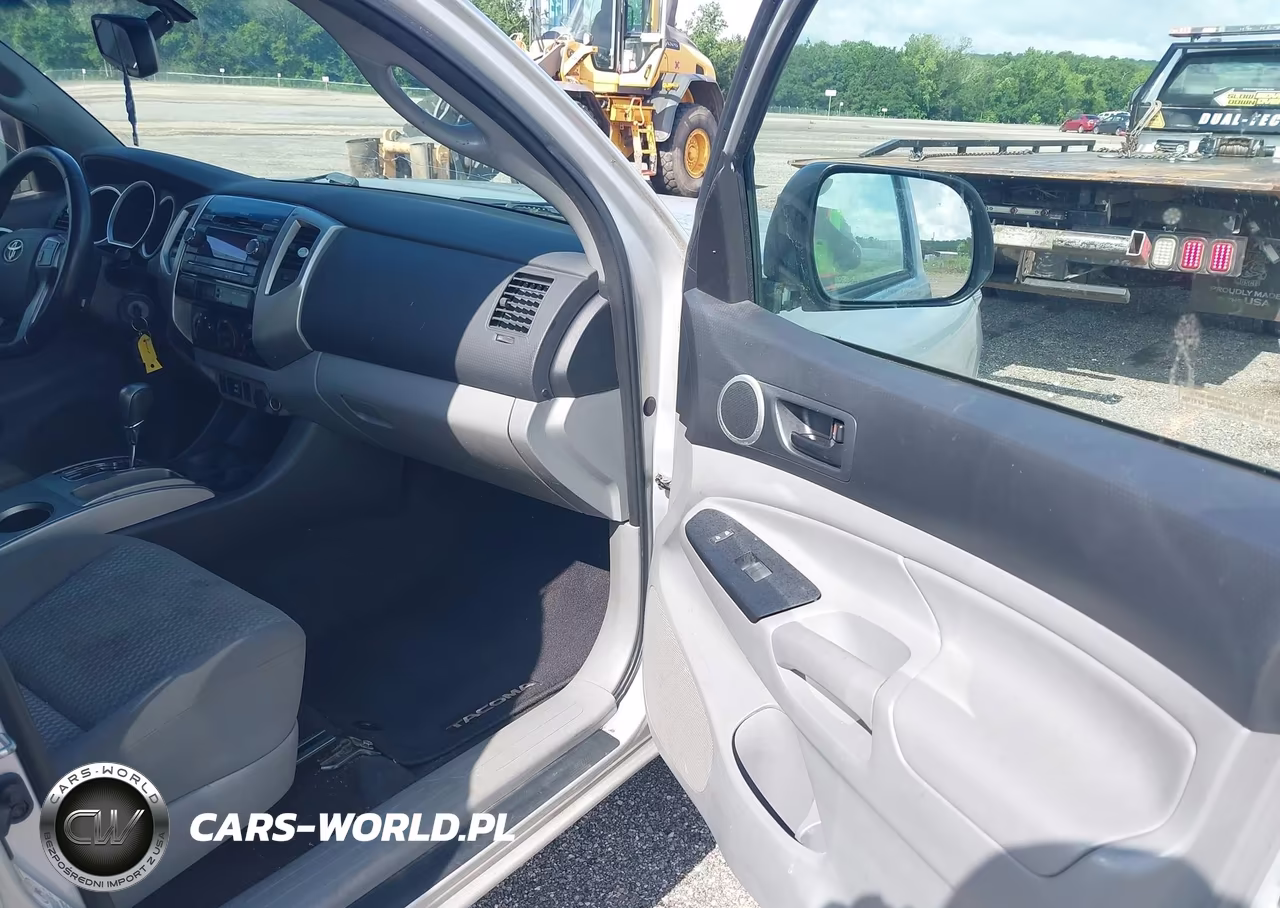 2012 Toyota Tacoma VIN:5TFTX4CN5CX017301 - 5