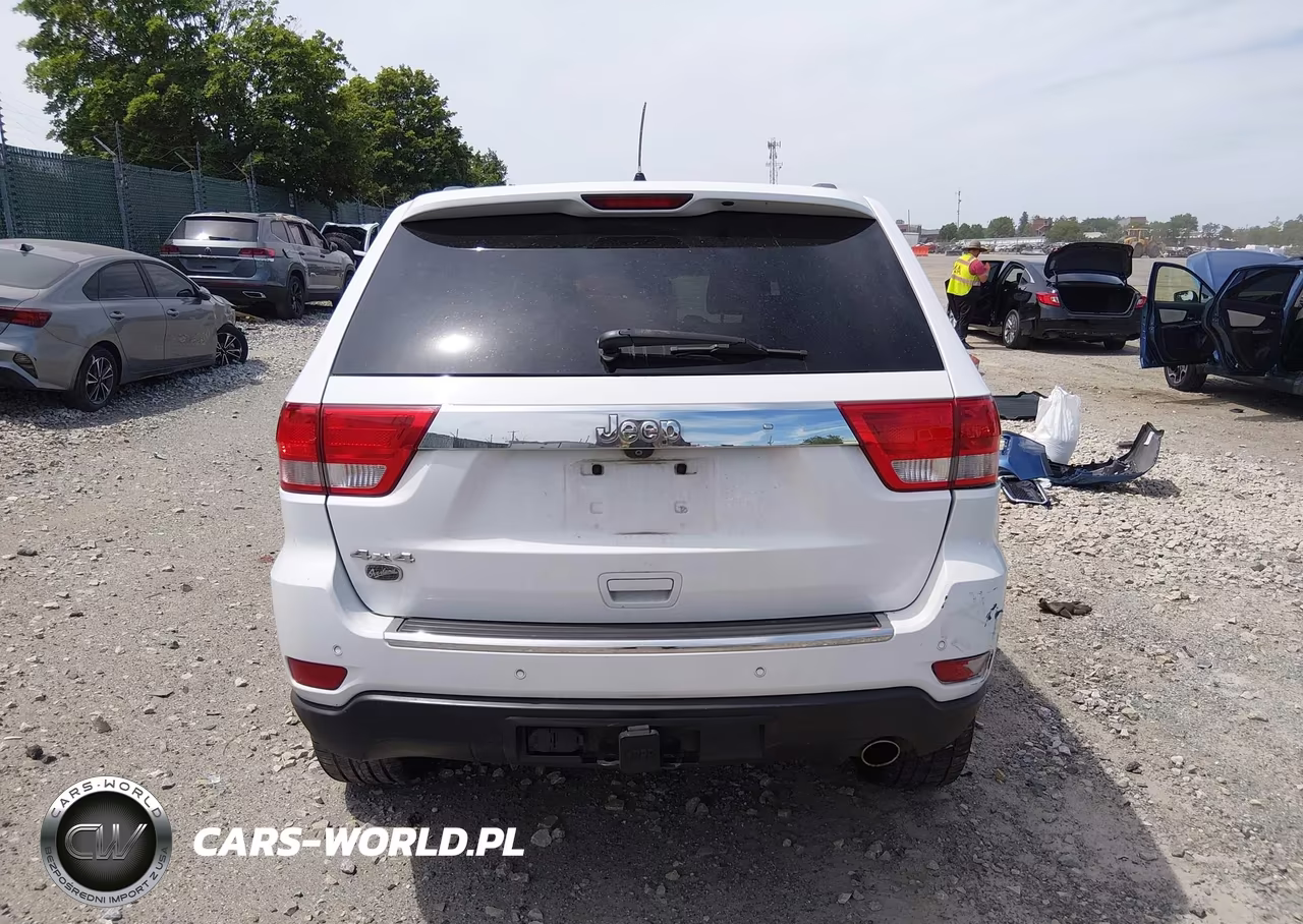 2013 Jeep Grand Cherokee Overland VIN:1C4RJFCG0DC522342 - 16