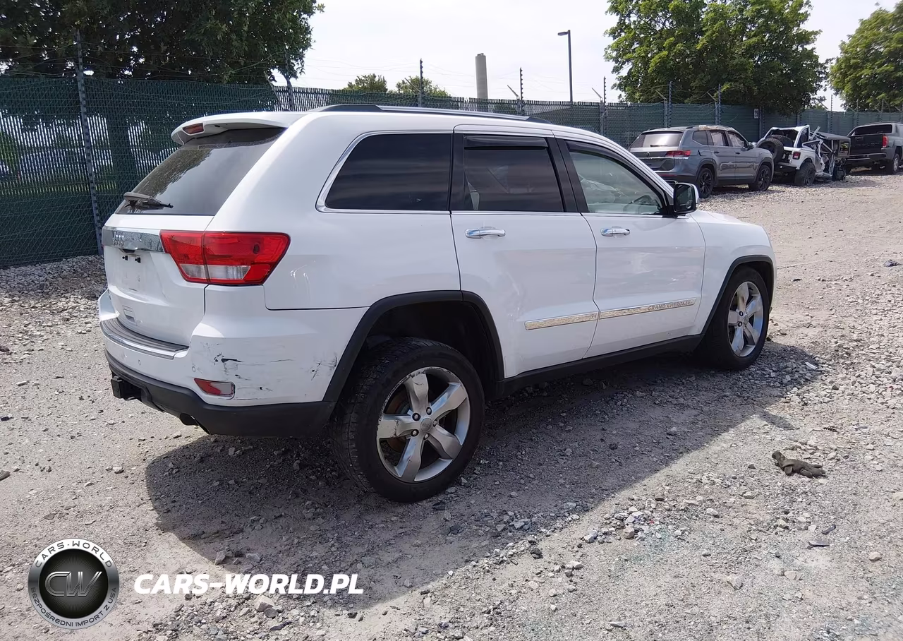 2013 Jeep Grand Cherokee Overland VIN:1C4RJFCG0DC522342 - 4