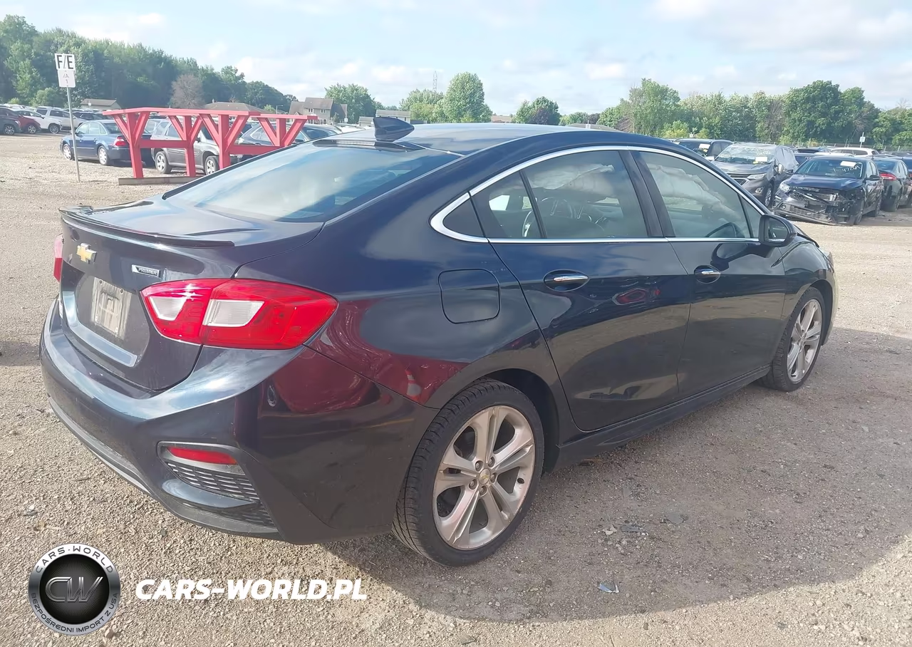 2016 Chevrolet Cruze Premier Auto VIN:1G1BG5SM1G7287263 - 4