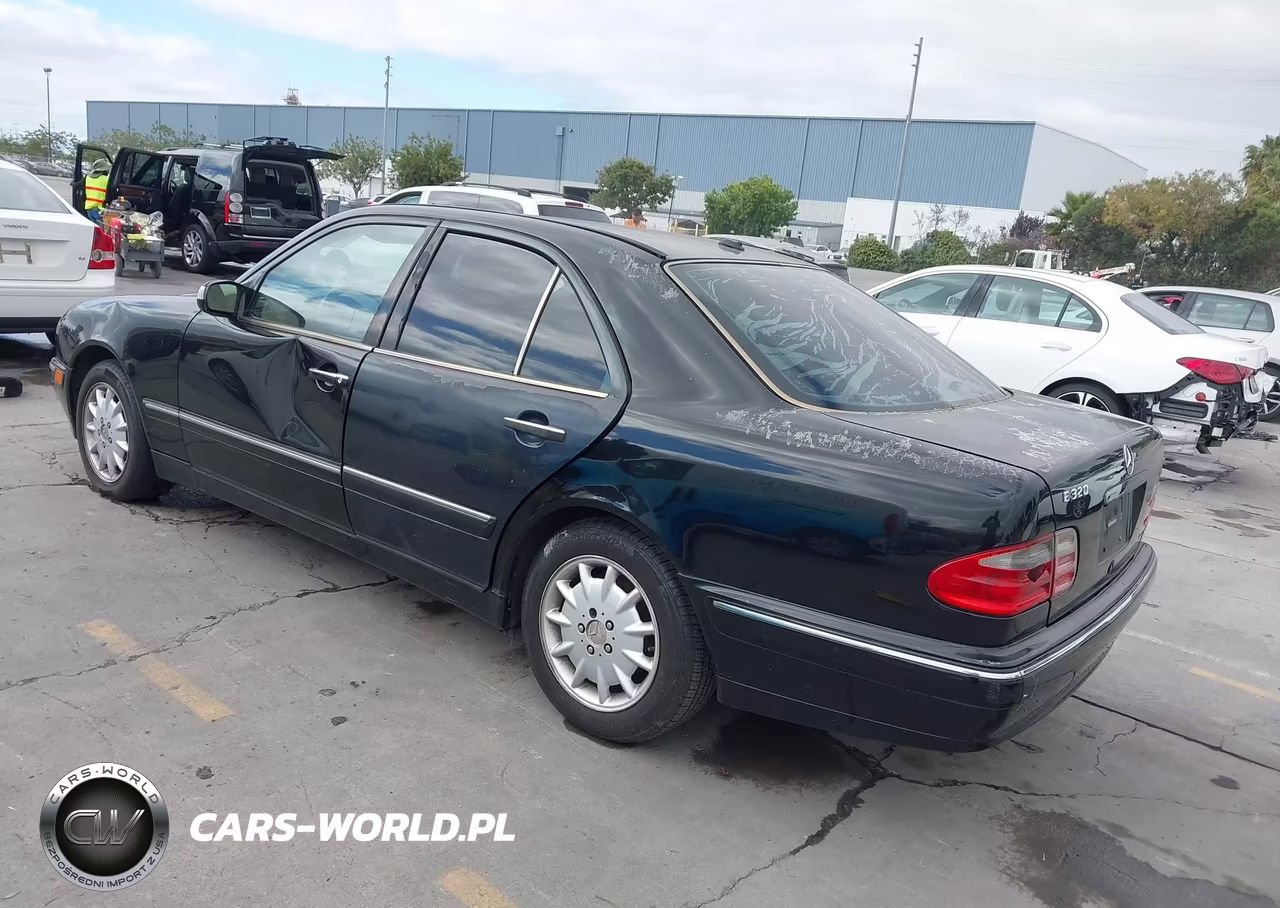 2000 Mercedes-Benz E 320 VIN:WDBJF65J0YA998548 - 3