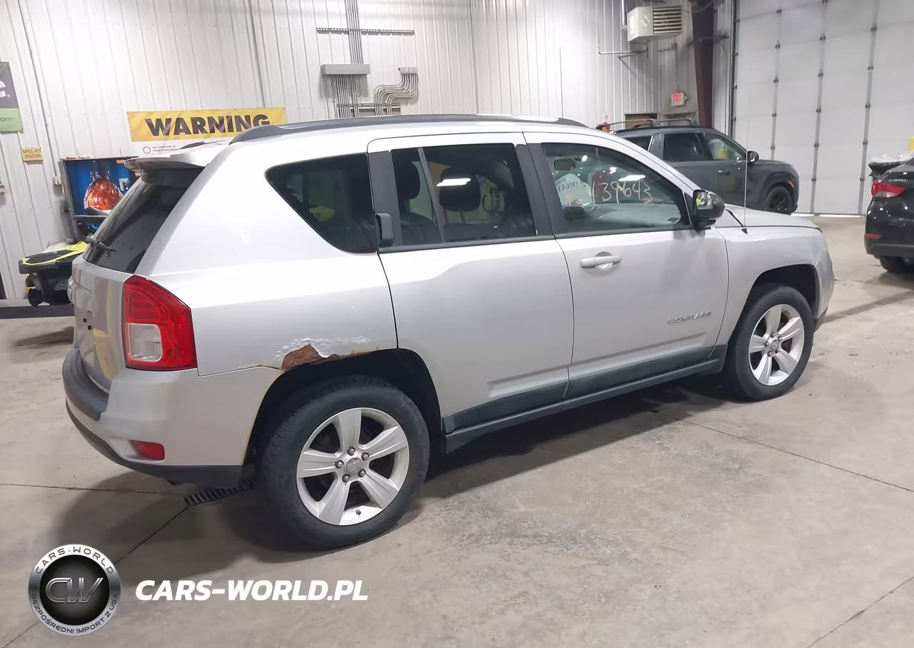 2011 Jeep Compass VIN:1J4NF1FB6BD276191 - 4