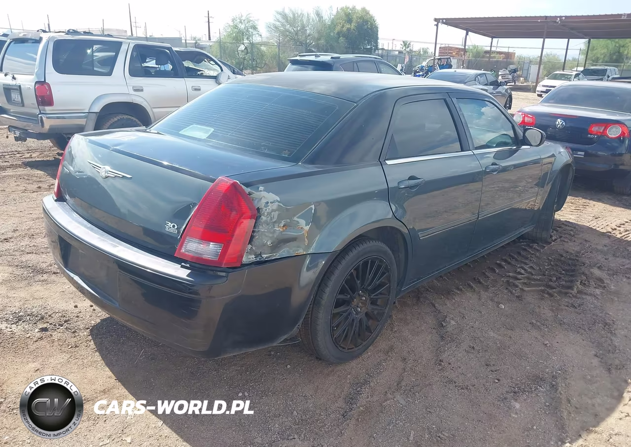 2005 Chrysler 300 Touring VIN:2C3JA53GX5H653689 - 4