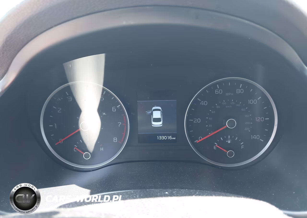 2019 Kia Rio S VIN:3KPA24AB2KE178640 - 7