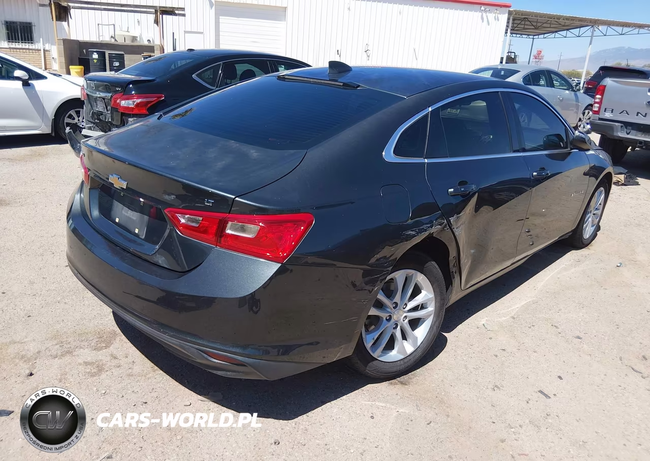 2018 Chevrolet Malibu Lt VIN:1G1ZD5ST9JF245578 - 4