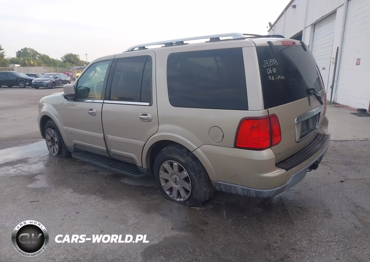 2004 Lincoln Navigator VIN:5LMFU27R34LJ31533 - 3