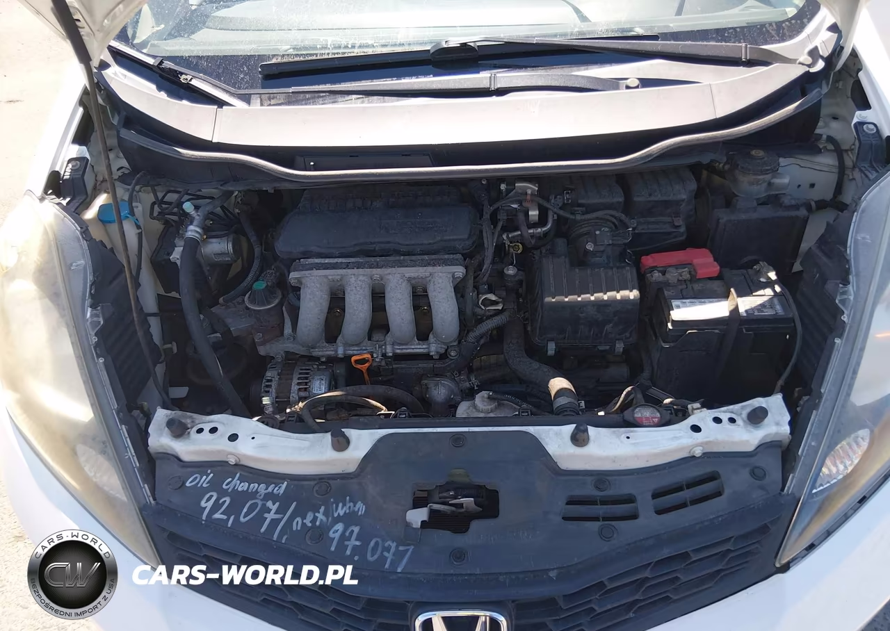 2013 Honda Fit Sport VIN:JHMGE8H56DC006628 - 10