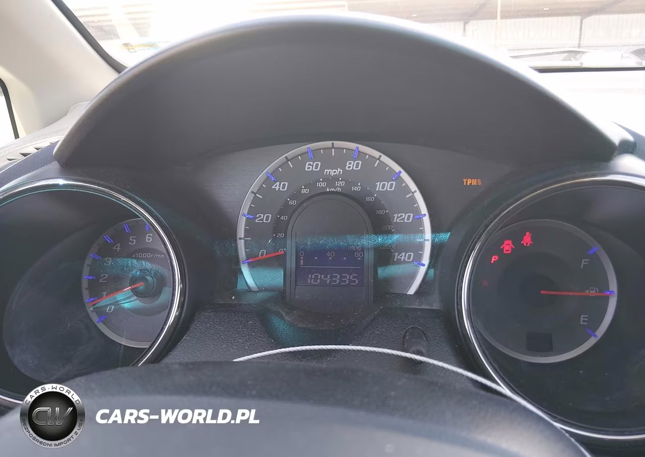 2013 Honda Fit Sport VIN:JHMGE8H56DC006628 - 7