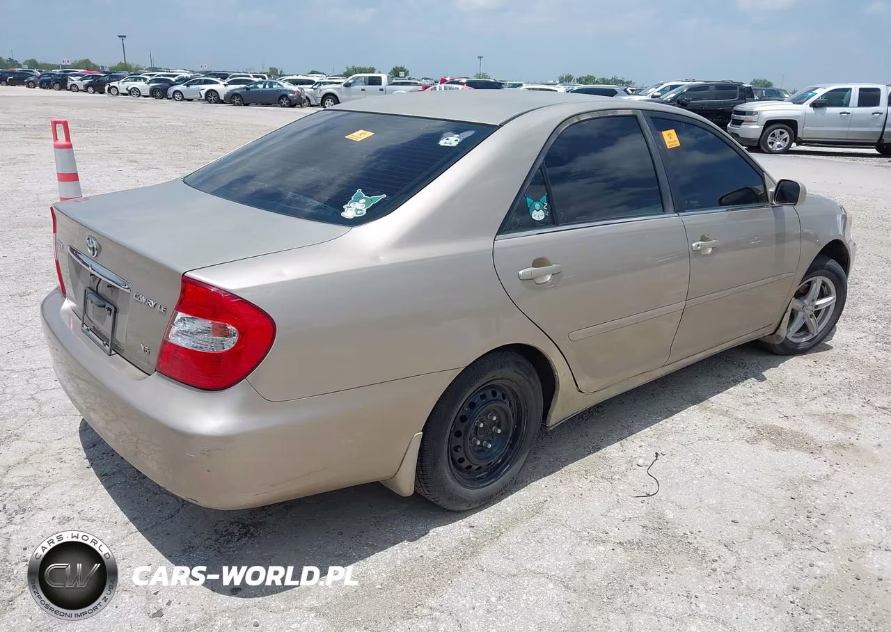 2003 Toyota Camry Le V6 VIN:4T1BF32K73U556662 - 4